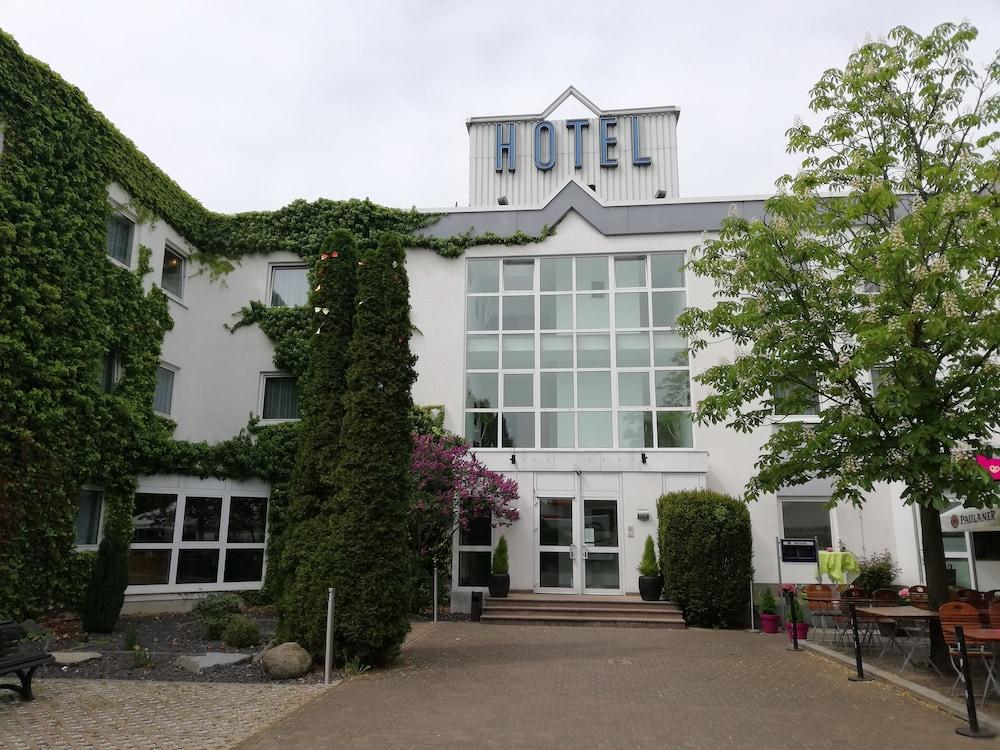 Arthotel Ambassador Wiesbaden - Free Parking Экстерьер фото