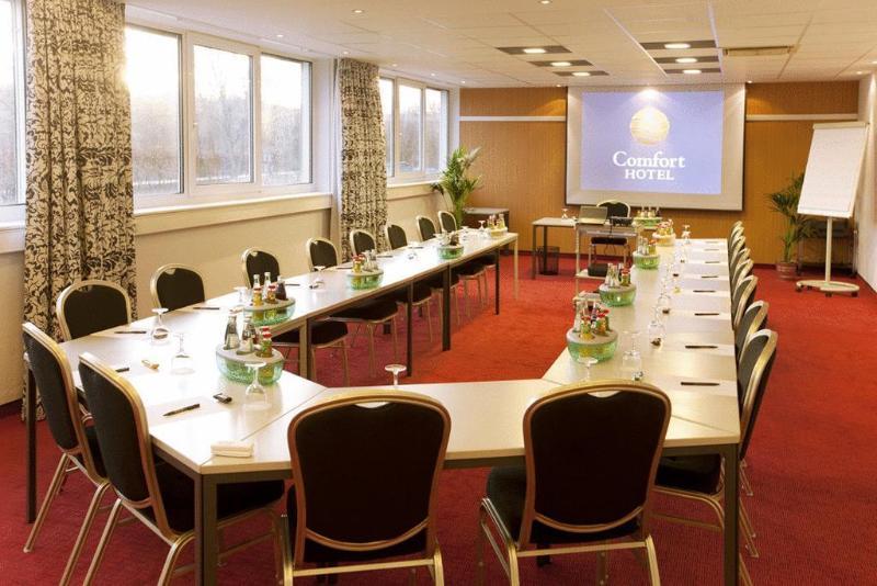 Arthotel Ambassador Wiesbaden - Free Parking Экстерьер фото