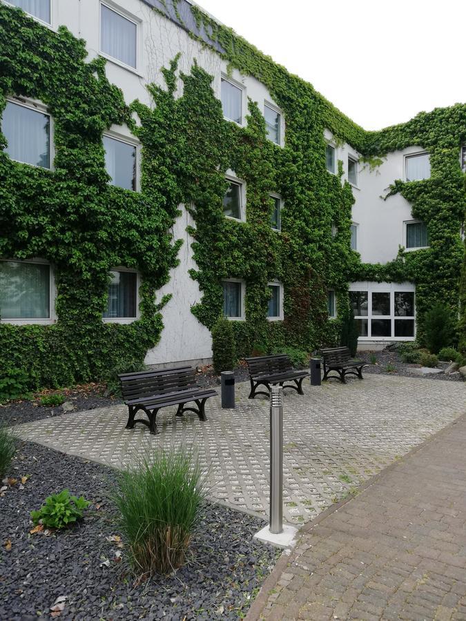 Arthotel Ambassador Wiesbaden - Free Parking Экстерьер фото