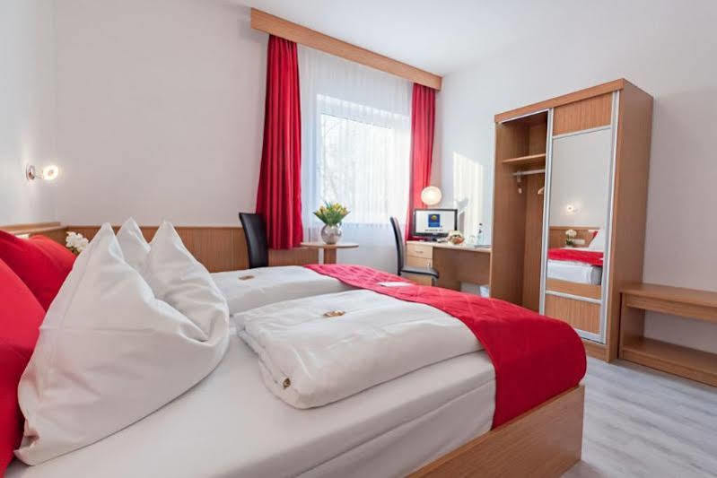 Arthotel Ambassador Wiesbaden - Free Parking Экстерьер фото